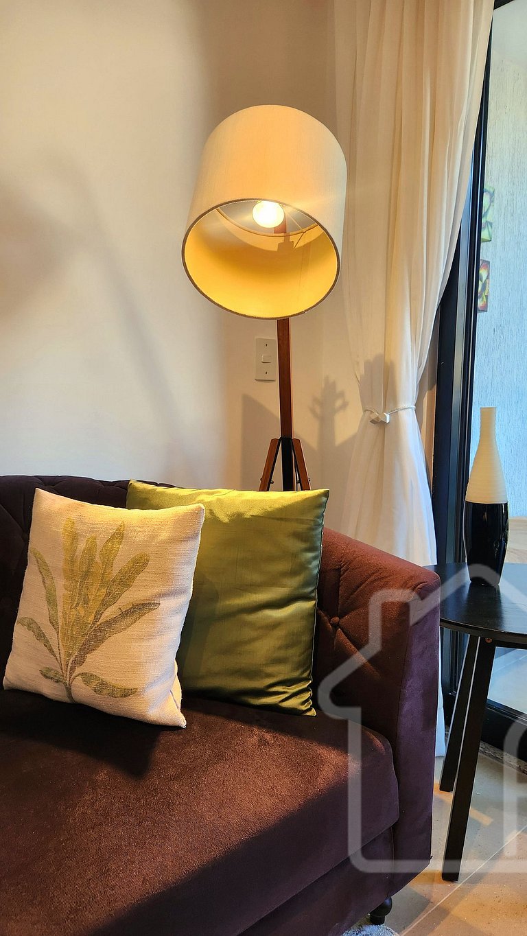 Apartamento com elevador e vaga no Cônego