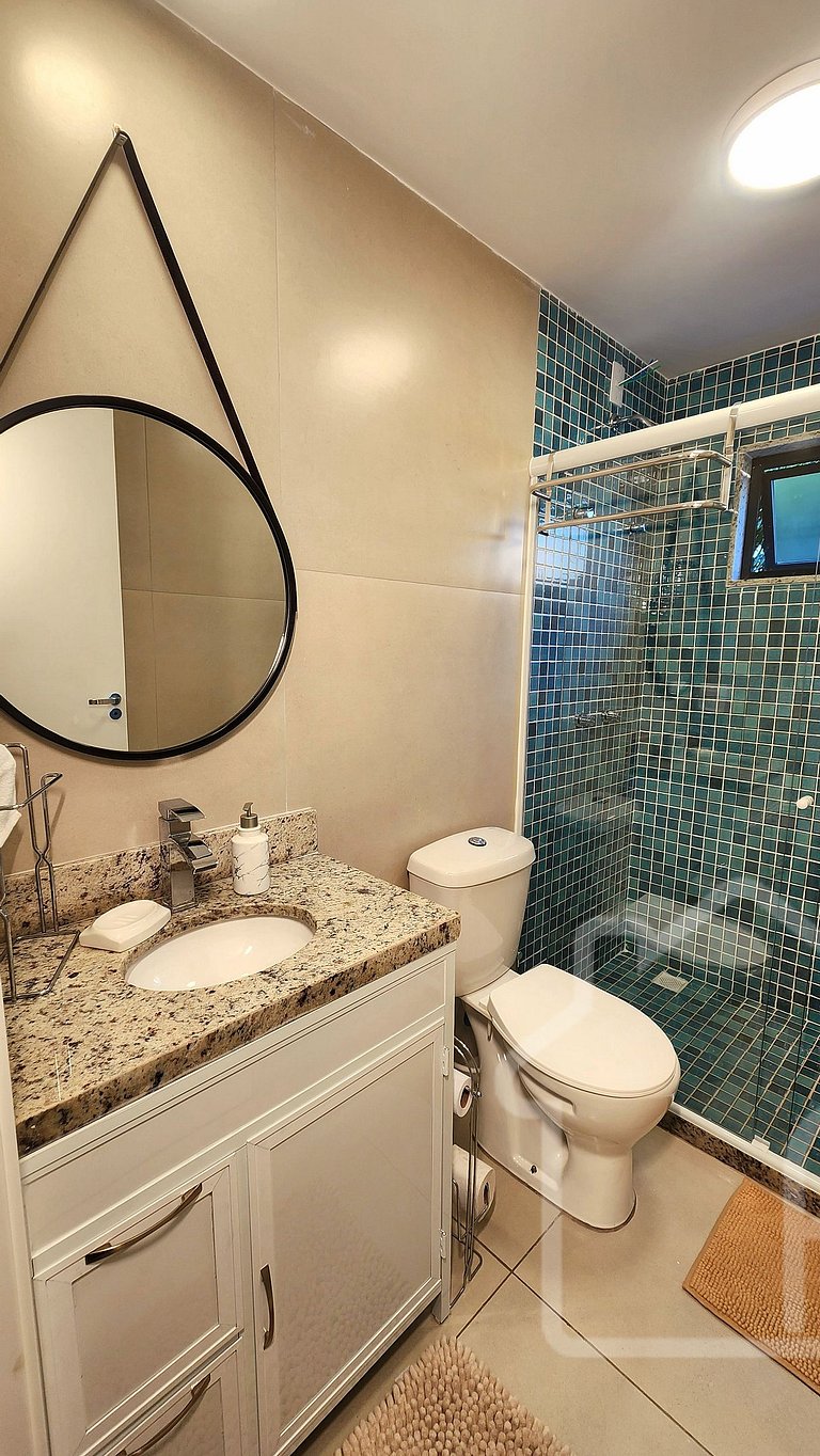 Apartamento com elevador e vaga no Cônego