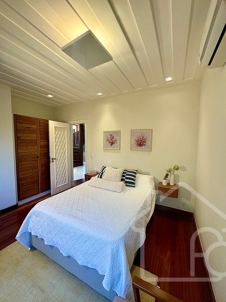 Mansão de Alto Padrão em Geribá com Jacuzzi