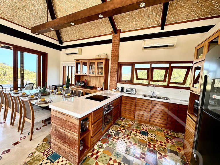 Mansão de Alto Padrão em Geribá com Jacuzzi