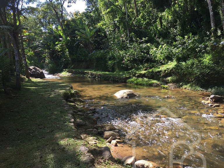 Refúgio em Lumiar: Piscina climatizada, Área Gourmet e Rio P
