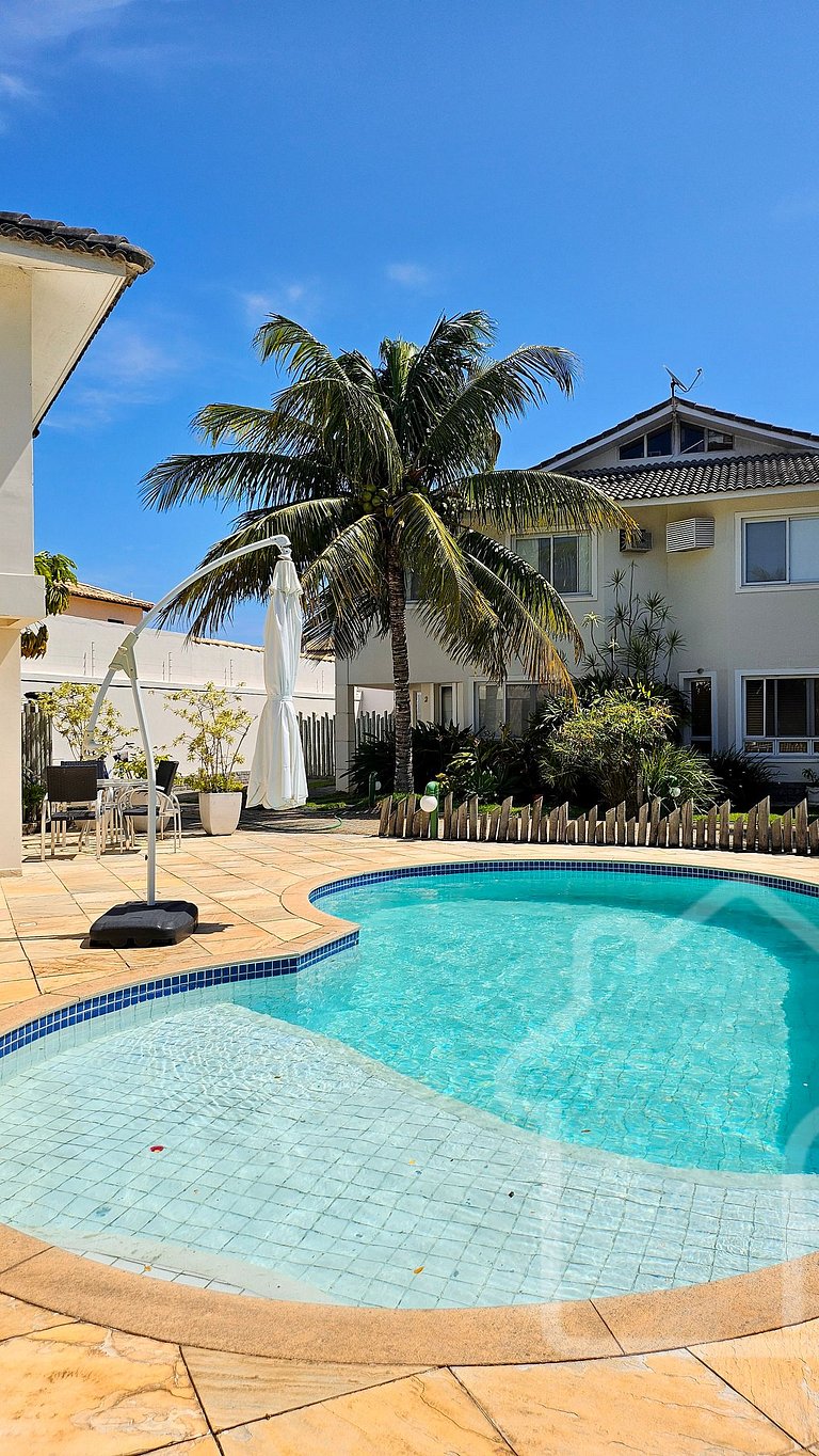 Refúgio em Búzios: Piscina, Sauna e Conforto