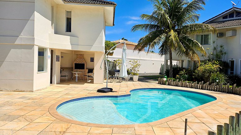 Refúgio em Búzios: Piscina, Sauna e Conforto