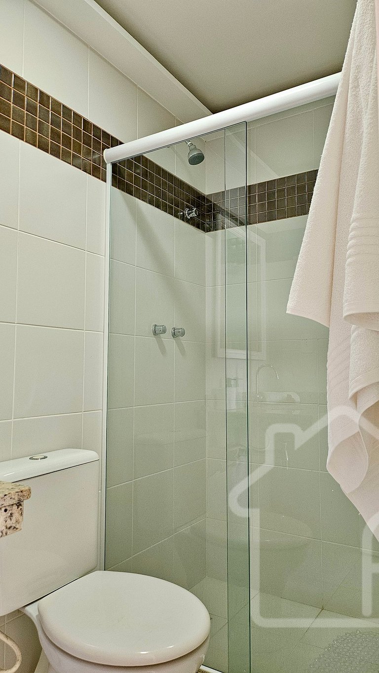 Refúgio em Búzios: Piscina, Sauna e Conforto