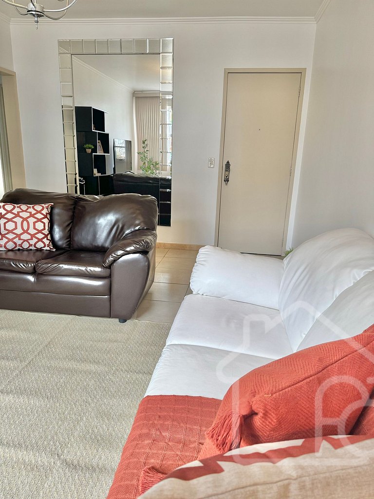 Apartamento em Olaria com piscina e playground