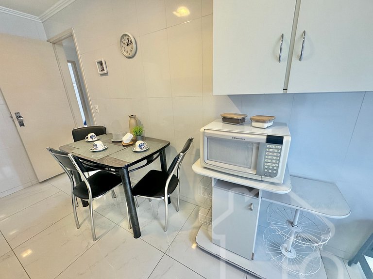 Apartamento em Olaria com piscina e playground