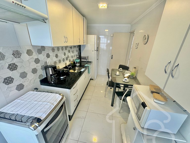 Apartamento em Olaria com piscina e playground