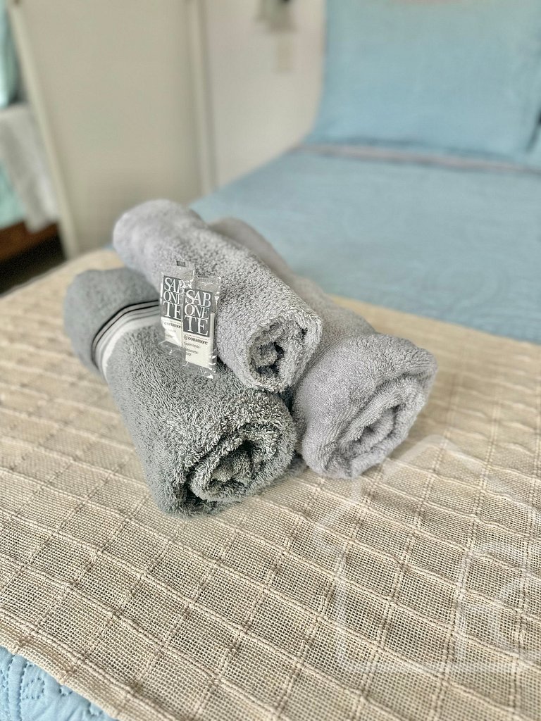 Apartamento em Olaria com piscina e playground