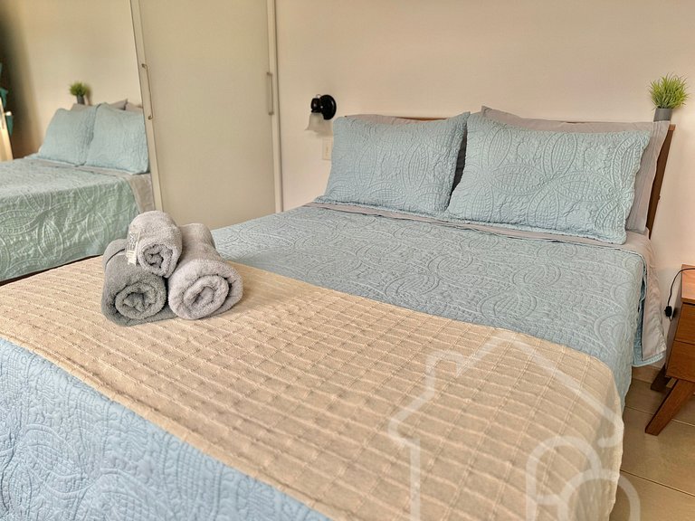 Apartamento em Olaria com piscina e playground