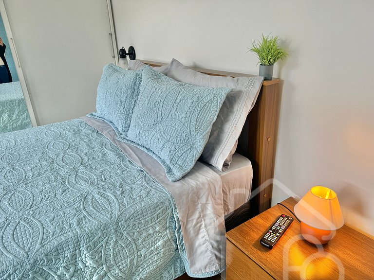 Apartamento em Olaria com piscina e playground