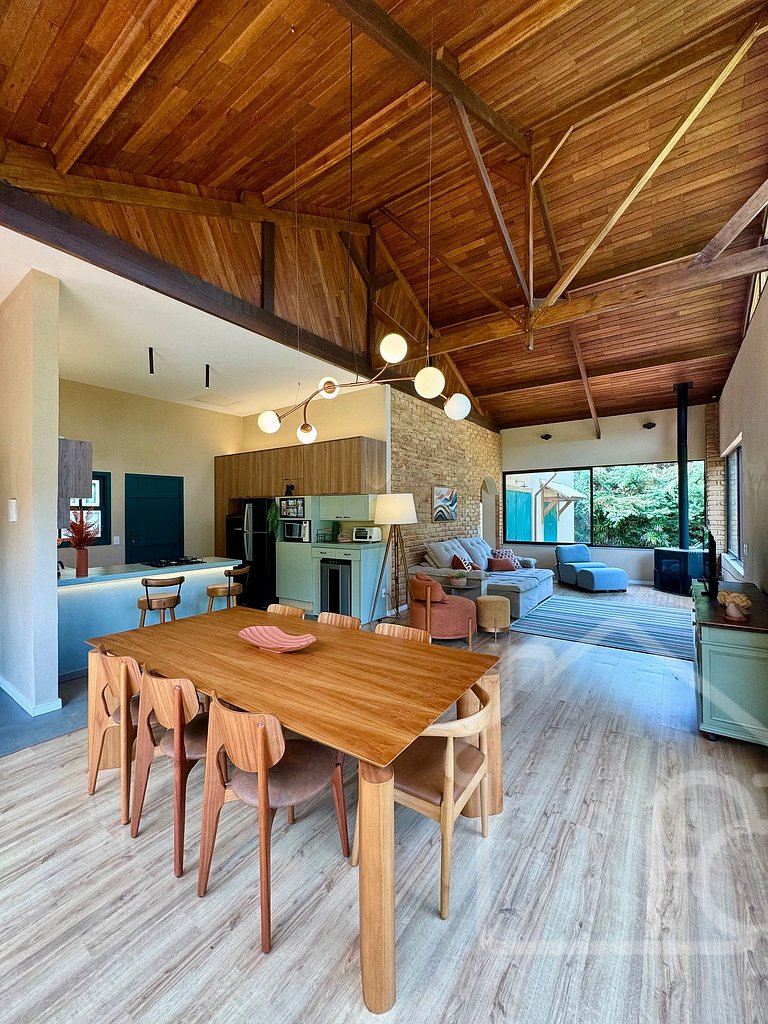 Casa com Jacuzzi e Área Gourmet em Mury