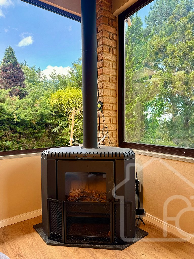 Casa com Jacuzzi e Área Gourmet em Mury