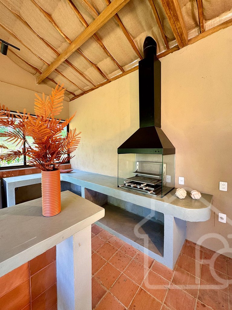 Casa com Jacuzzi e Área Gourmet em Mury