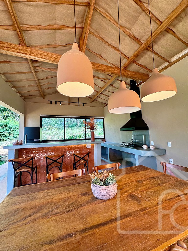 Casa com Jacuzzi e Área Gourmet em Mury