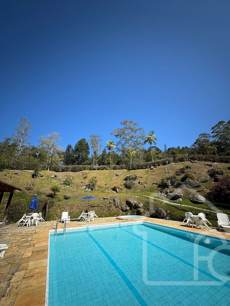 Casa com Jacuzzi e Área Gourmet em Mury