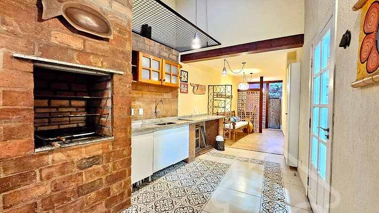 Casa em Geribá – Condomínio com Piscina