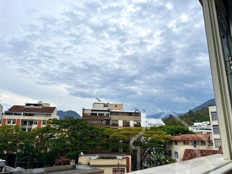 Estúdio prático e super central em Nova Friburgo