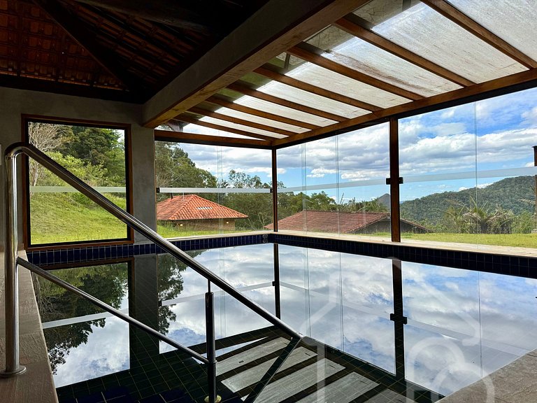 Chalé com área gourmet privativa