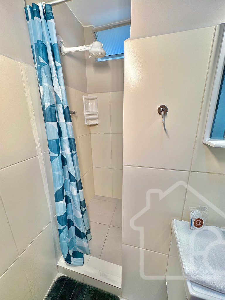 Estúdio no centro com ar-condicionado