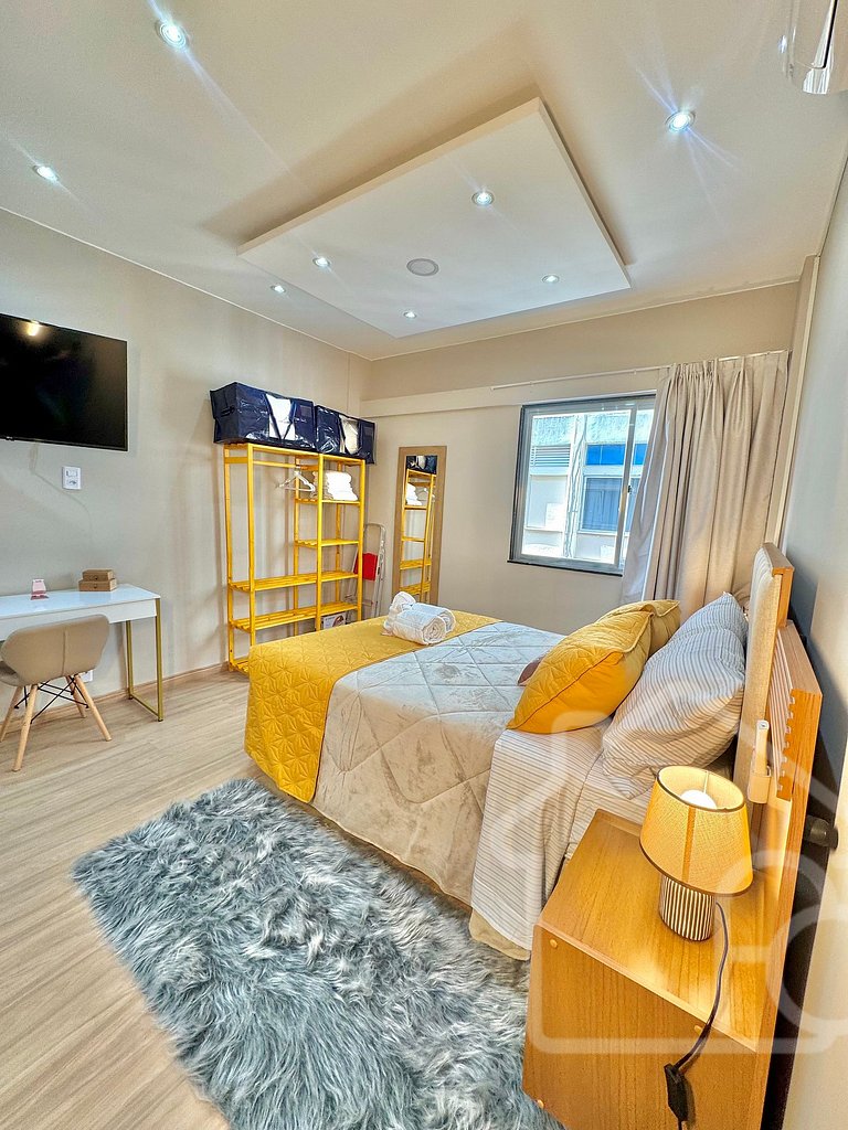 Estúdio no centro com ar-condicionado