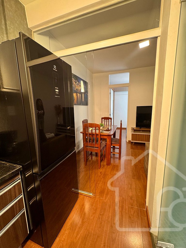 Apartamento central com ar-condicionado