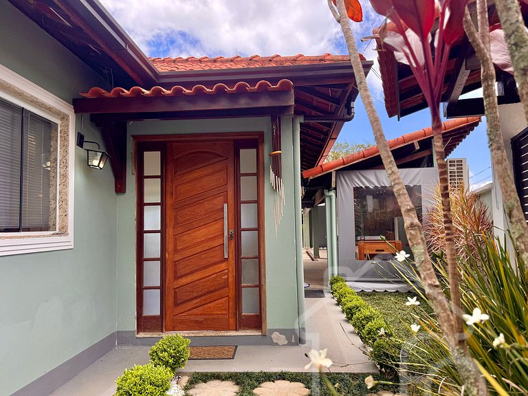 Casa nas montanhas com piscina e sauna