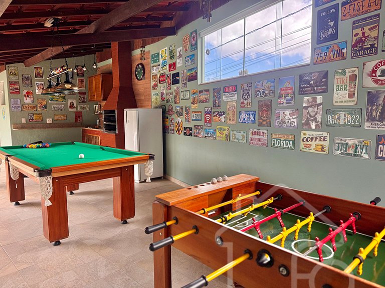 Casa nas montanhas com piscina e sauna