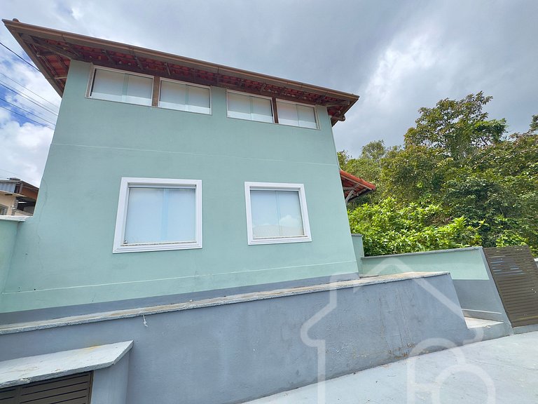 Casa nas montanhas com piscina e sauna