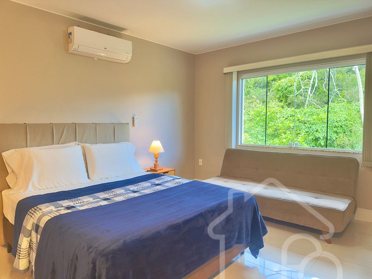 Casa nas montanhas com piscina e sauna