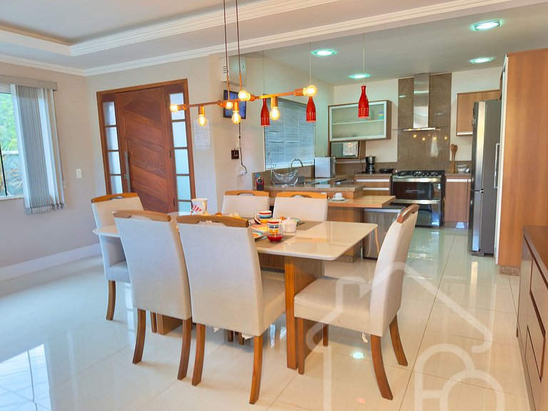 Casa nas montanhas com piscina e sauna