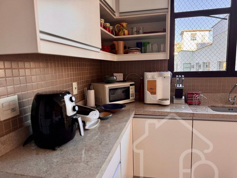 Apartamento central com piscina e playground