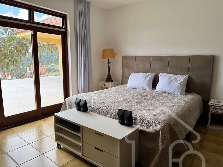 Casa Incrível com Vista para as Montanhas