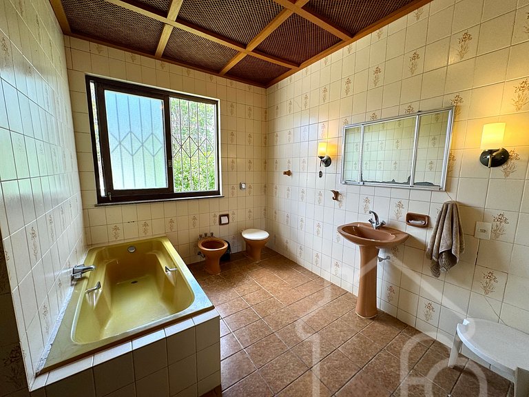 Casa Incrível com Vista para as Montanhas