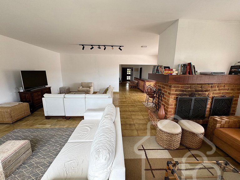 Casa Incrível com Vista para as Montanhas