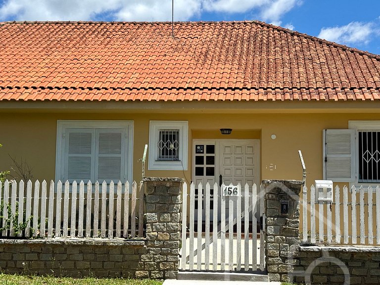 Casa Incrível com Vista para as Montanhas