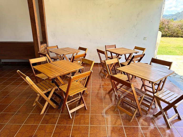 Casa Incrível com Vista para as Montanhas