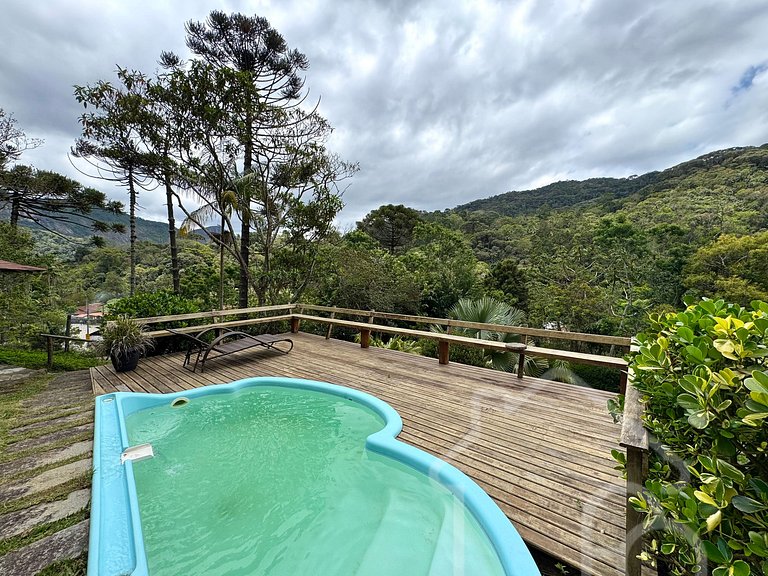 Casa com vista para as montanhas
