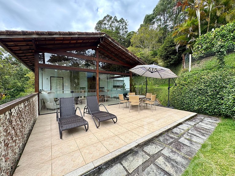 Casa com vista para as montanhas