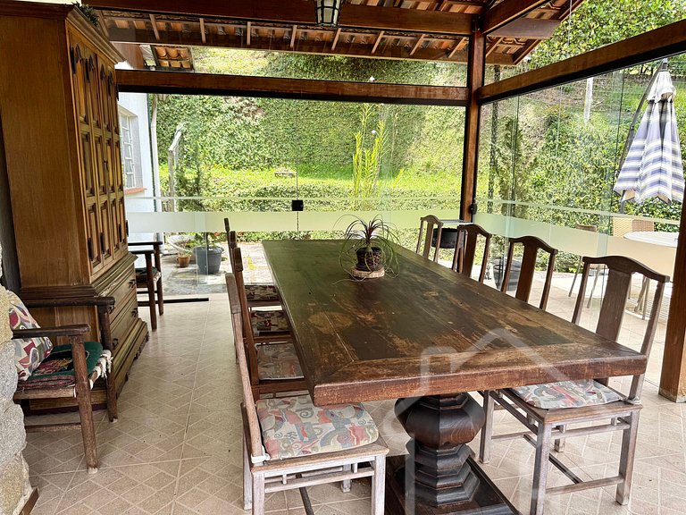 Casa com vista para as montanhas