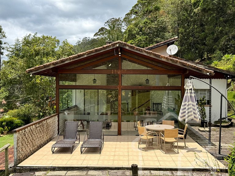 Casa com vista para as montanhas