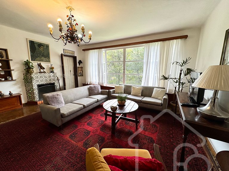 Casa com vista para as montanhas