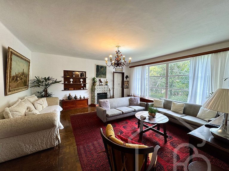 Casa com vista para as montanhas