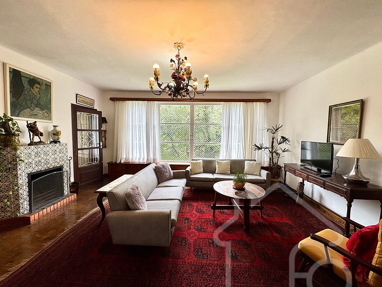 Casa com vista para as montanhas