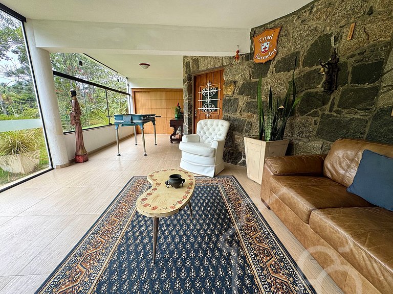 Casa com vista para as montanhas