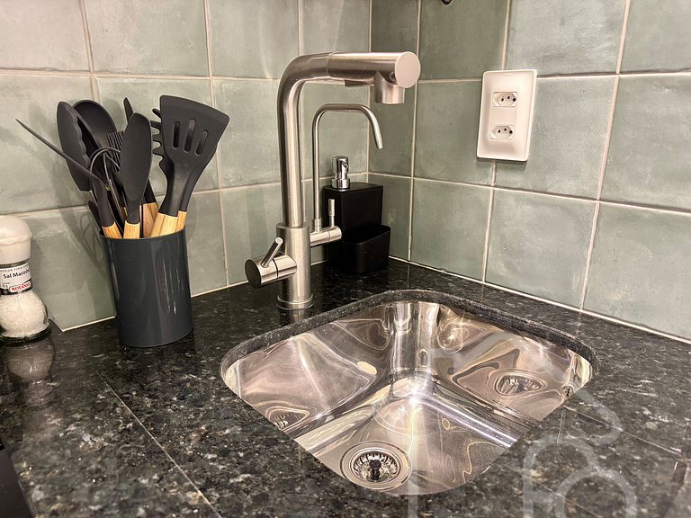 Apartamento Reformado ao Lado da Cobal – Botafogo