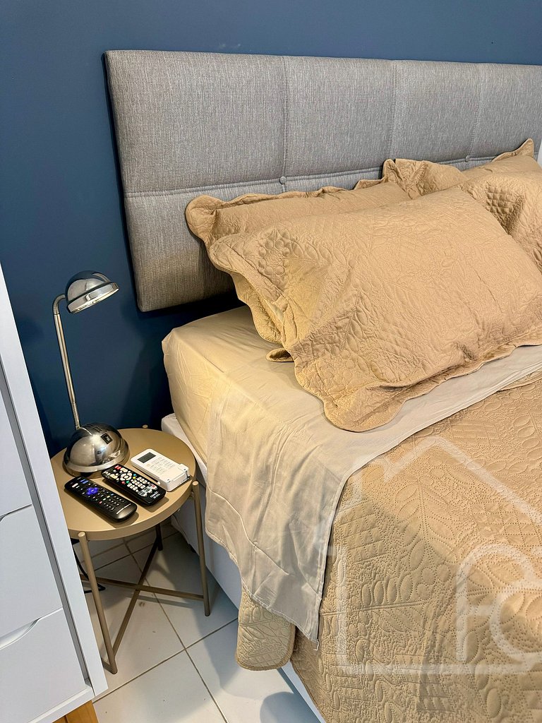 Estúdio reformado no Leblon | 5 min da praia