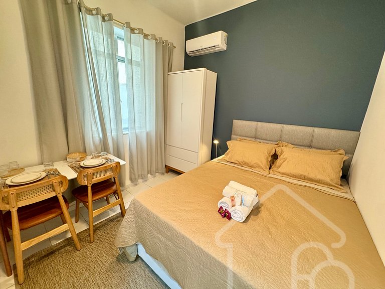 Estúdio reformado no Leblon | 5 min da praia