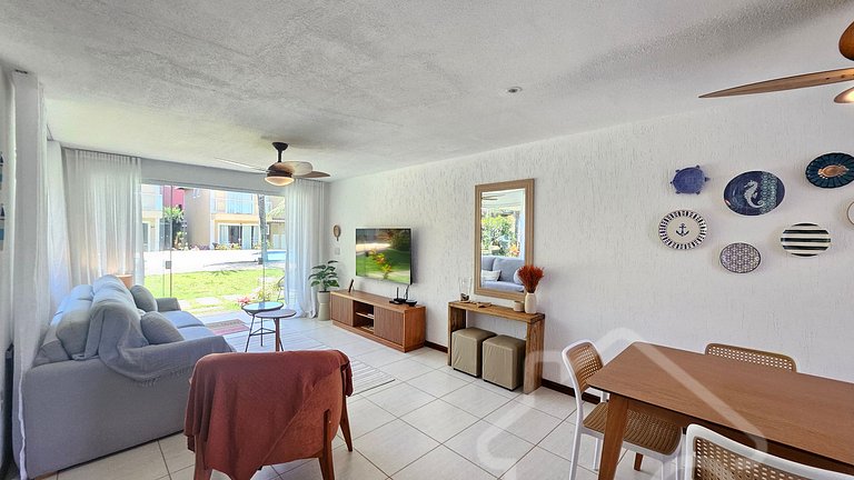 Casa com piscina em condomínio na Rasa