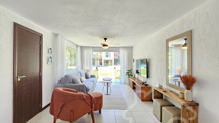 Casa com piscina em condomínio na Rasa