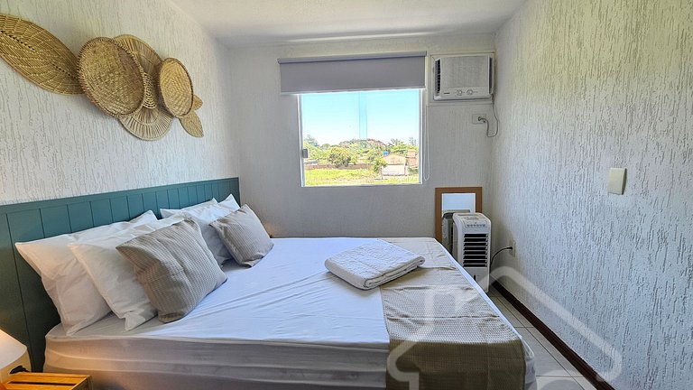 Casa com piscina em condomínio na Rasa